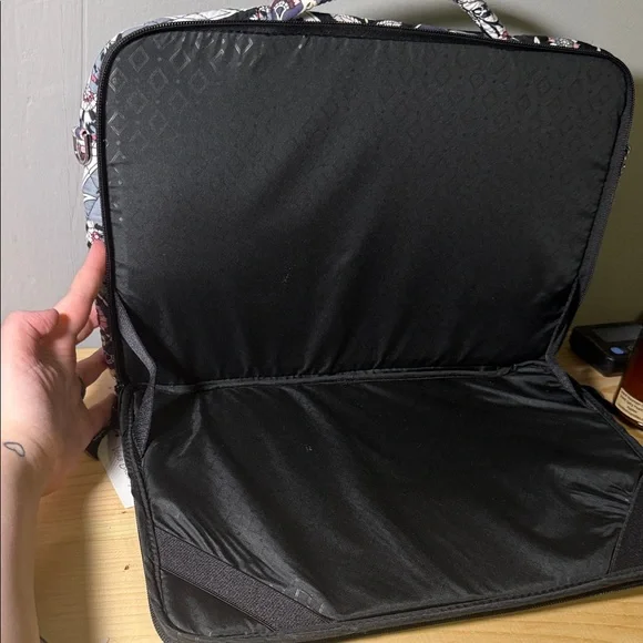 Vera Bradley Black and Pink Floral Laptop Bag - Picture 4 of 6